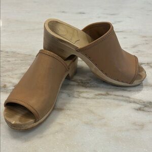 No. 6 Tan Leather Mules